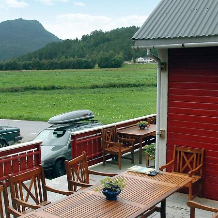Three-Bedroom Holiday Home In Isfjorden Torvik Quarto foto